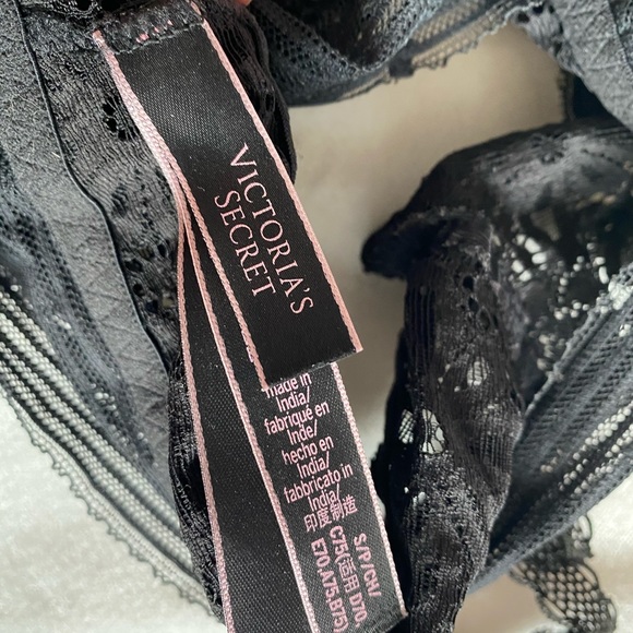 Victoria’s Secret lace bralette - Picture 3 of 3